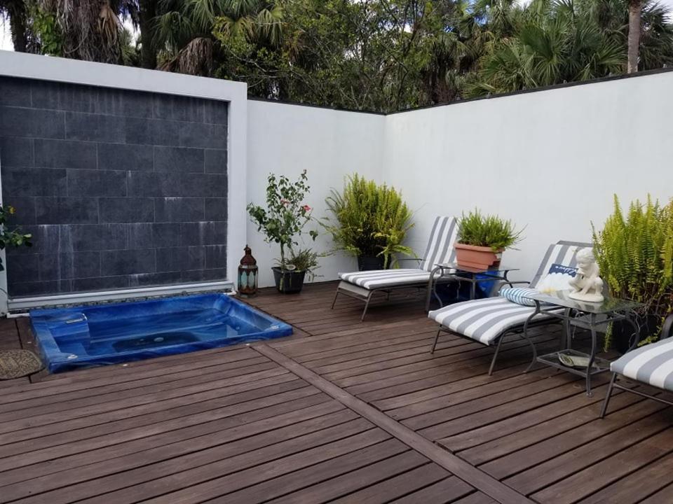 Apartmán Naples' Hidden Gem Exteriér fotografie